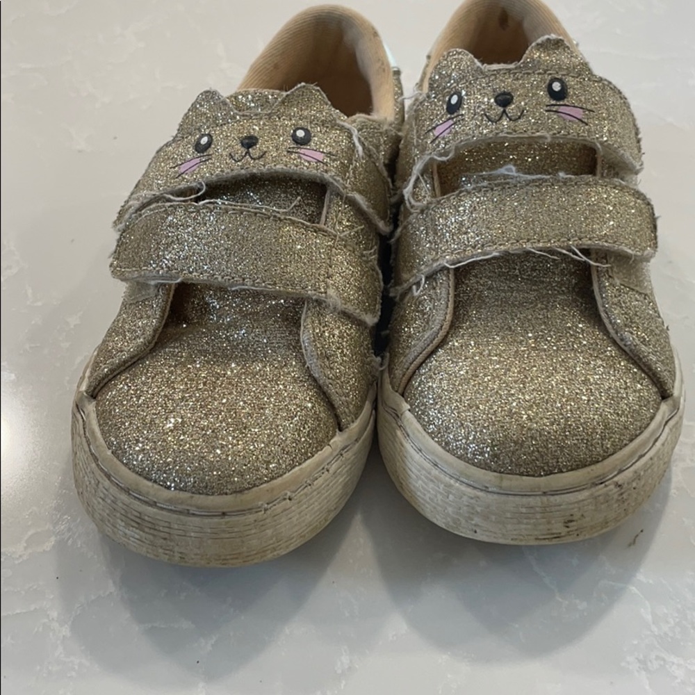 Place Toddler girl sneakers size 9